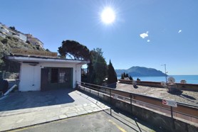 Locale Commerciale - Sori